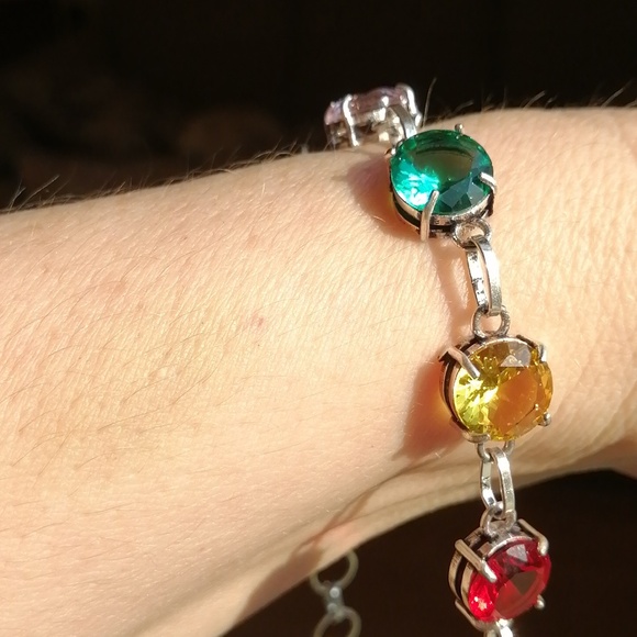 Gorgeous multicolor crystals adjustable bracelet - Picture 4 of 4